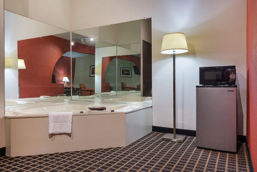 Quality Inn Commerce At I-85 Exterior foto
